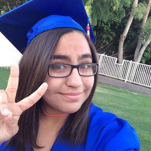 Meet your Posher, Lorena